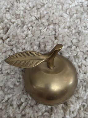 Source Unknown Brass Apple Sculpture - Gold Tone